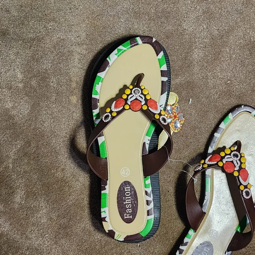 Colorful Thong Flip Flops Sz 9 - Picture 6 of 7